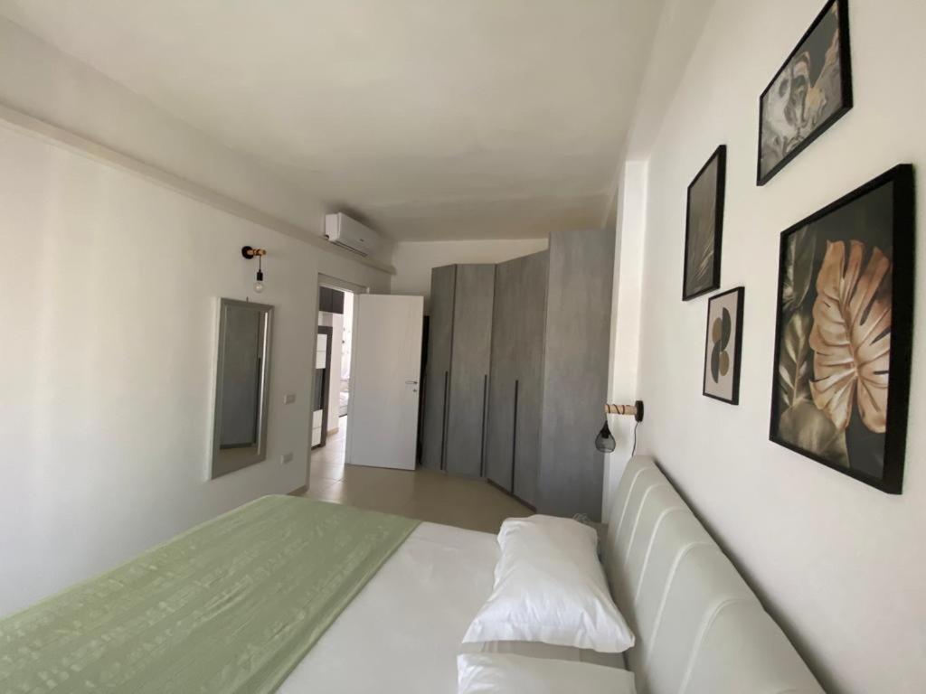 Civico 107 - Apartment With Private Parking Quartu SantʼElena Exteriör bild